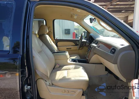 2013 Chevrolet Tahoe Lt z USA, uszkodzony, nr VIN 1GNSCBE07DR347032